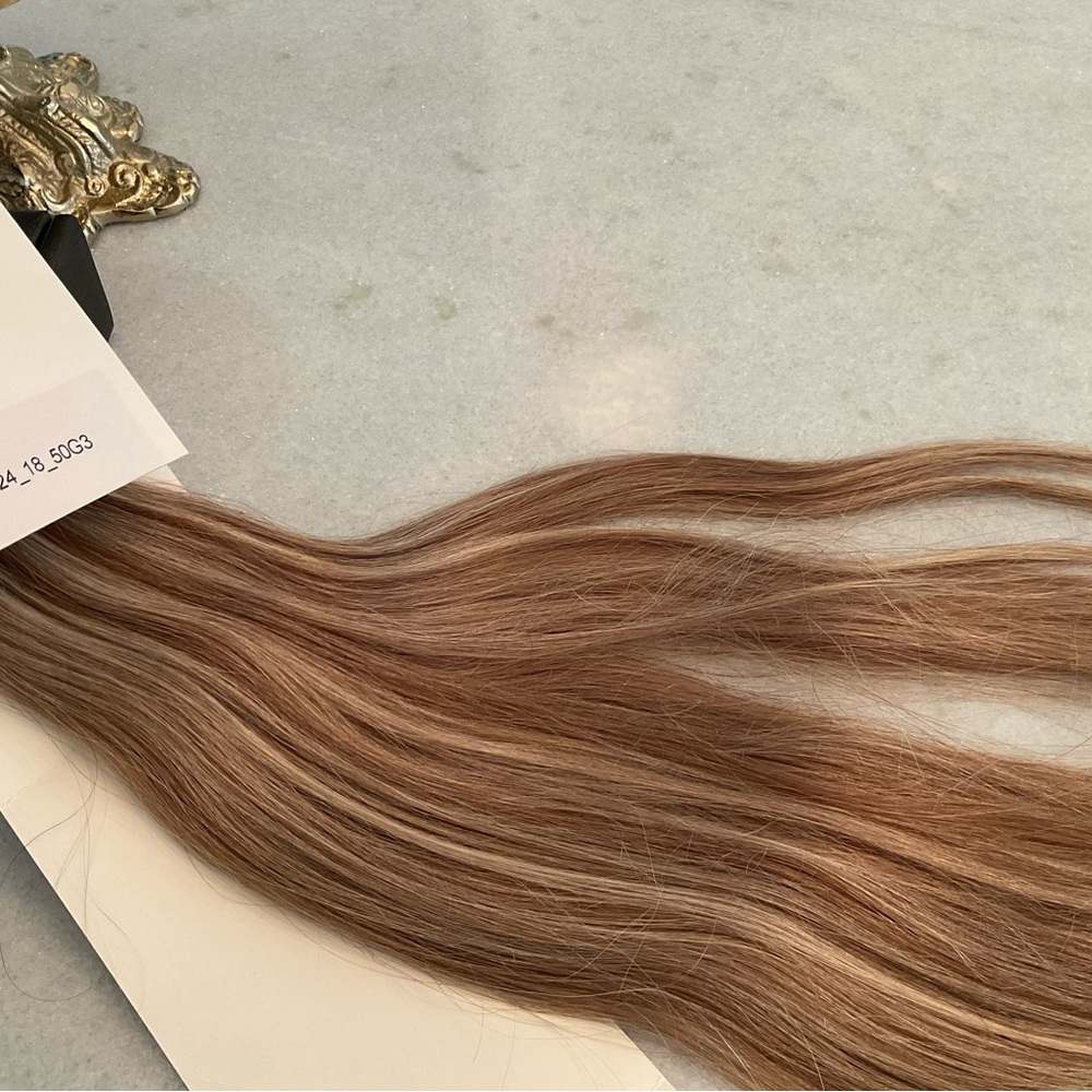 Tape in hair extensions 18”